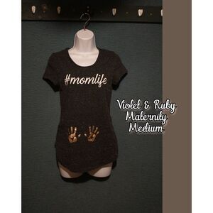 Violet and Ruby maternity t-shirt size medium